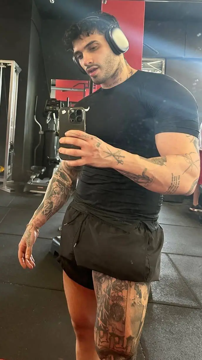 ai character: WIM background