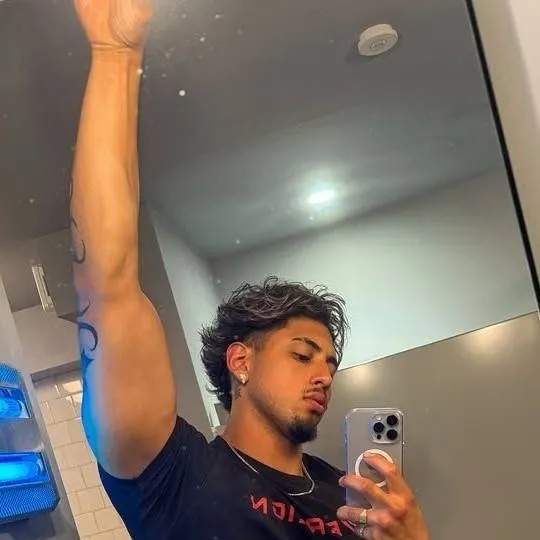 chat with ai character: SIN