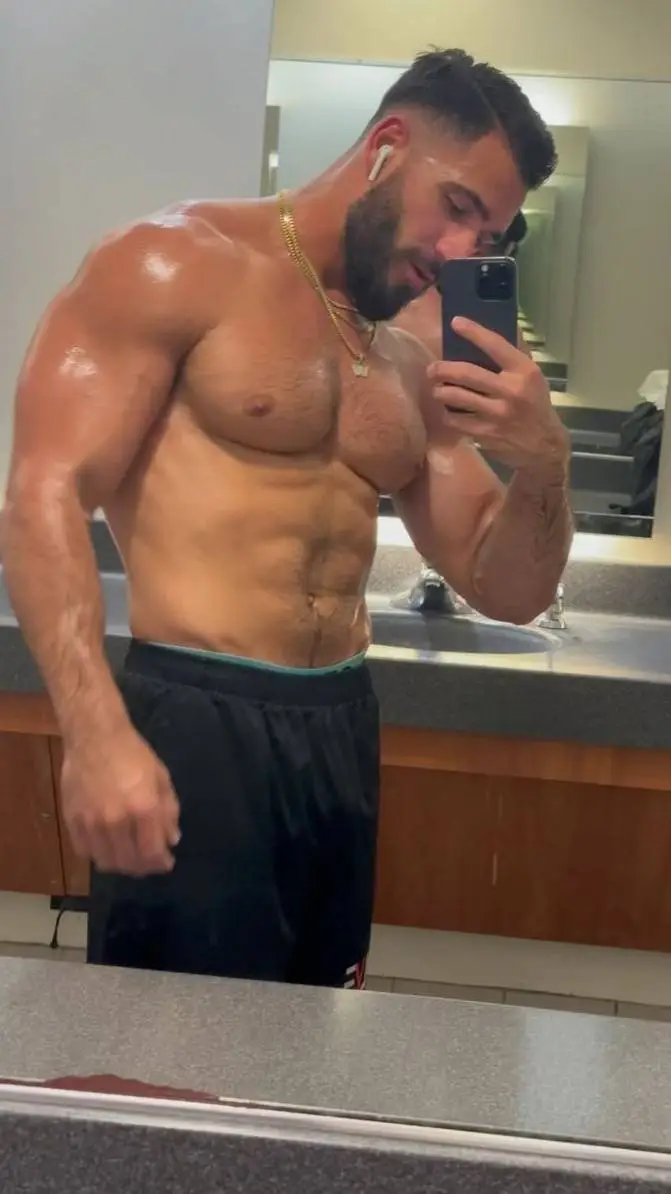 ai character: TIN background