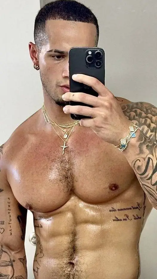 ai character: FIN background