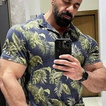 chat with ai character: SIN