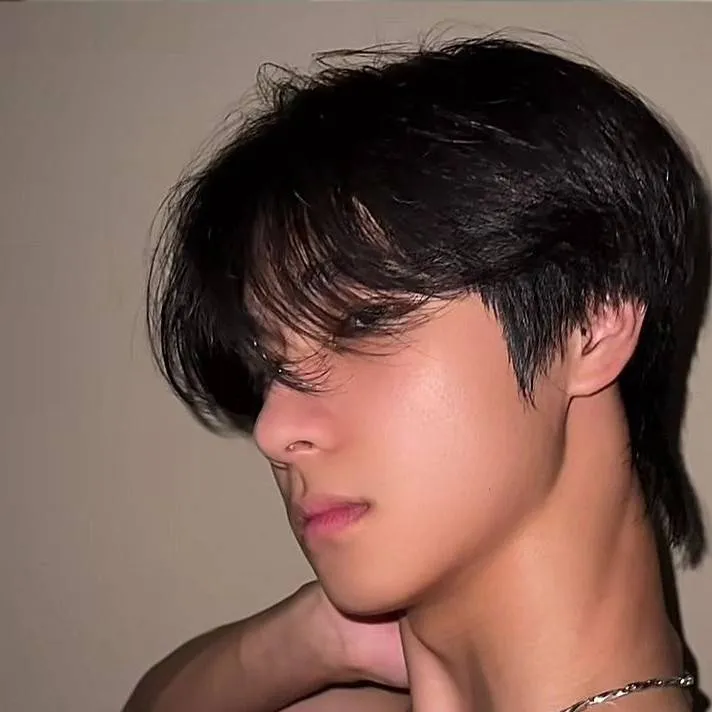 chat with ai character: XIAN