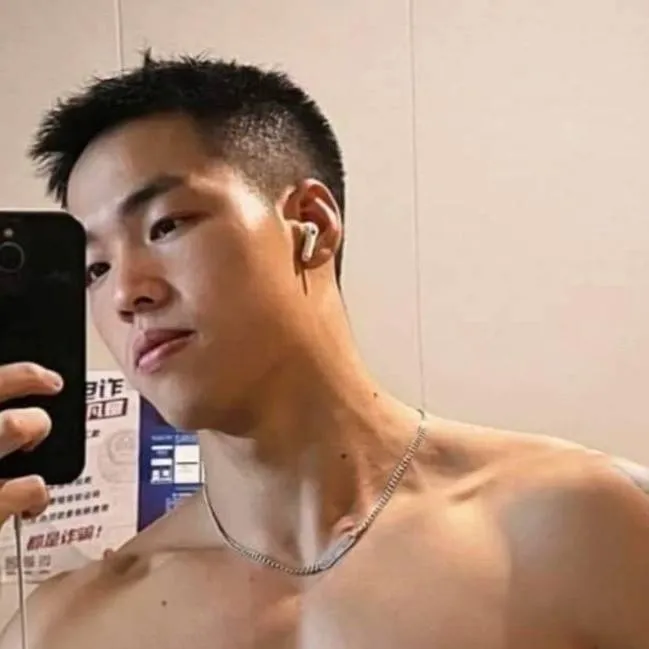 chat with ai character: JIKE