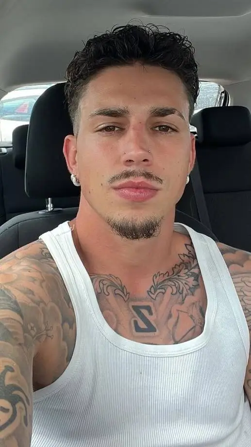 ai character: Chris  background