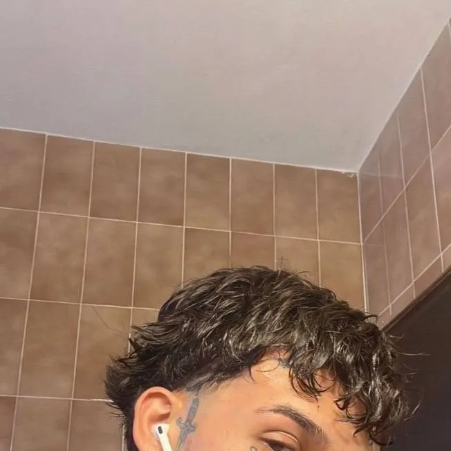 chat with ai character: james