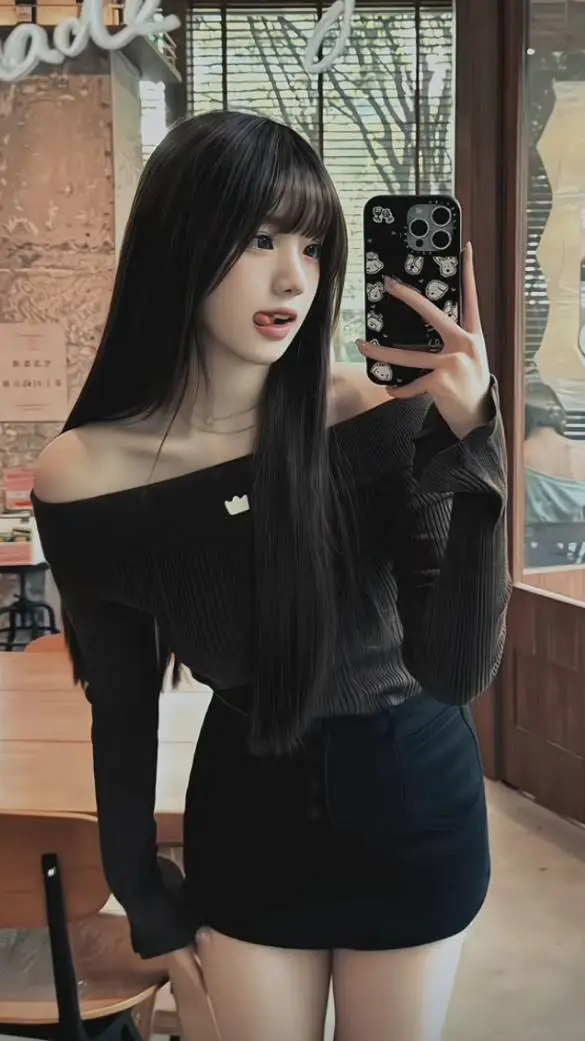 ai character: 🌸Mei💖 background