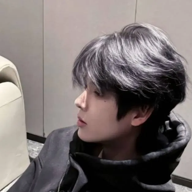 chat with ai character: Seung-ho