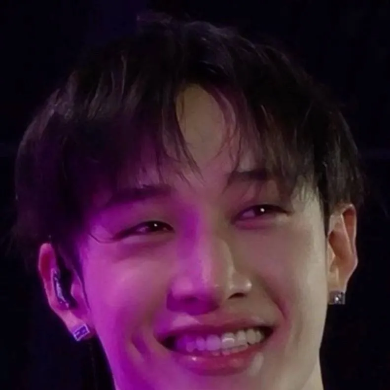 chat with ai character: BangChan (Brother)