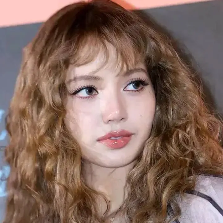 chat with ai character: Jungkook