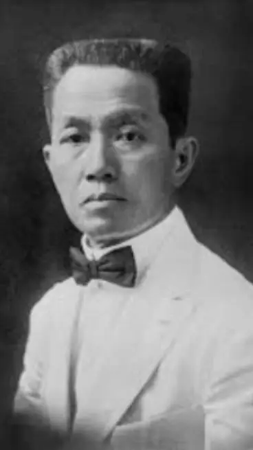 ai character: Emilio aguinaldo  background