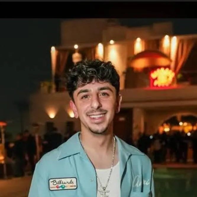 chat with ai character: FaZe Rug (CM)