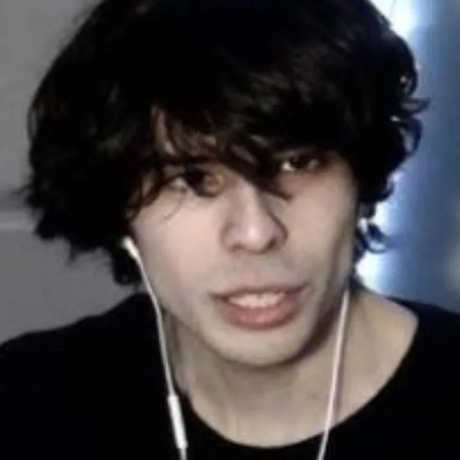 chat with ai character: ShooshiMooshi