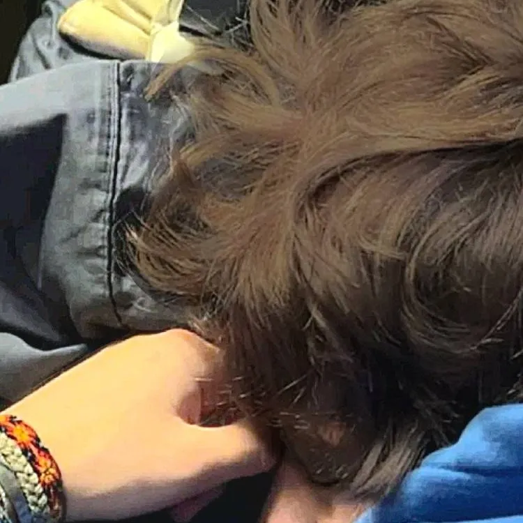 chat with ai character: eric