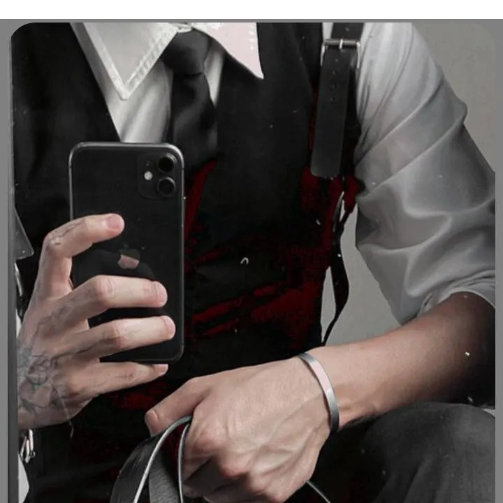 chat with ai character: mafia man♥️ (BOSS)