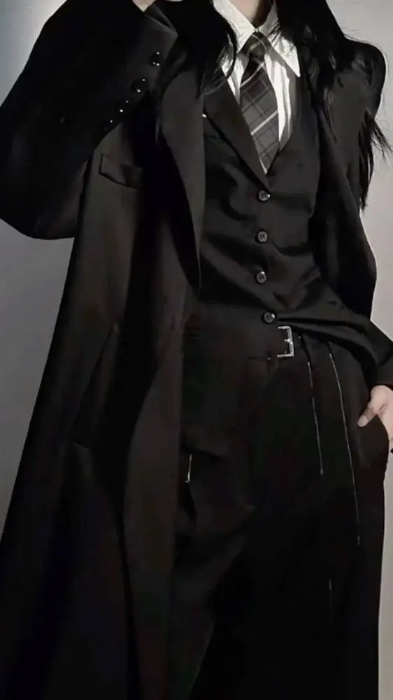 ai character: mafia femenina♥️ background