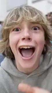 ai character: Raven background