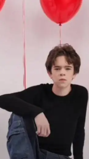 ai character: Matty Clements ✫❀ background