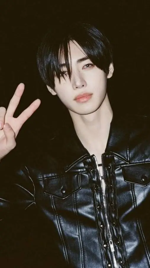 ai character: Sunghoon! background