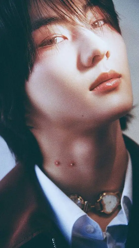 ai character: Jungwon! background