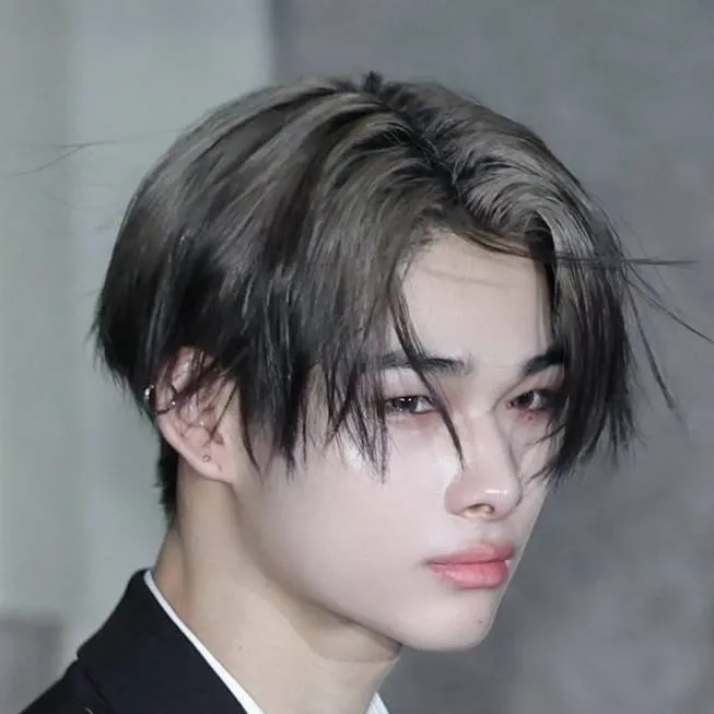 chat with ai character: Ni-ki!