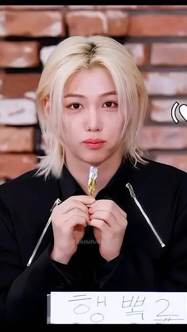 ai character: Felix! background