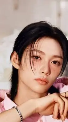 ai character: félix ♥️ background