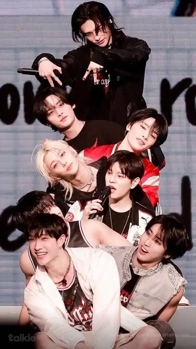 ai character: STRAY KIDS  background