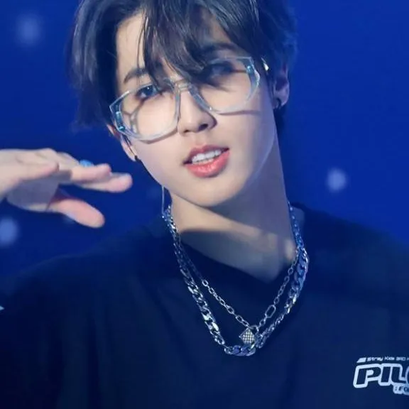 chat with ai character: ♡~han~♡