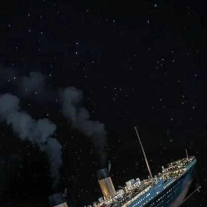 chat with ai character: Titanic x dw 