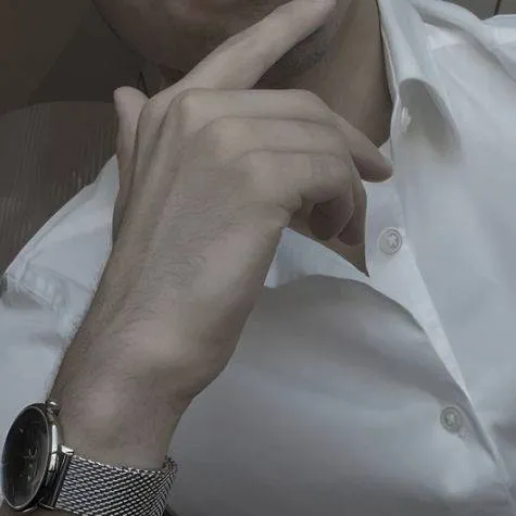 chat with ai character: william