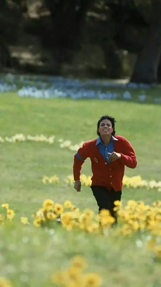 ai character: Michael Jackson  background