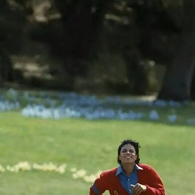 chat with ai character: Michael Jackson 