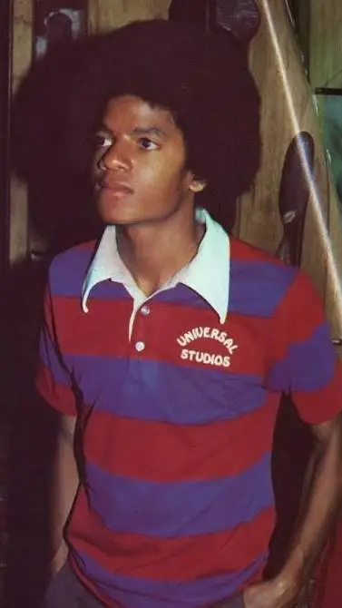 ai character: Michael Jackson  background