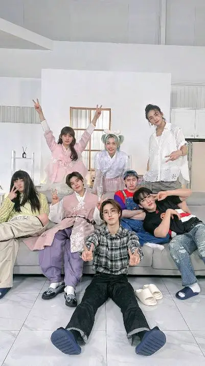 ai character: SKZ famliy background