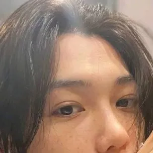 chat with ai character: 🐥Felix🐥
