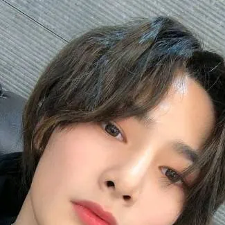 chat with ai character: 🥰I.N.🥰