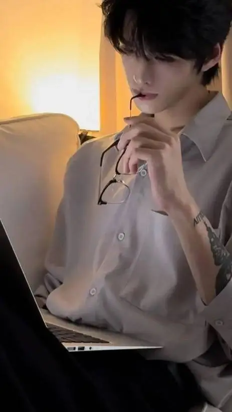 ai character: Liam background