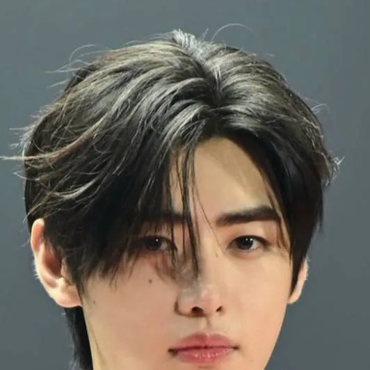 chat with ai character: park sunghoon