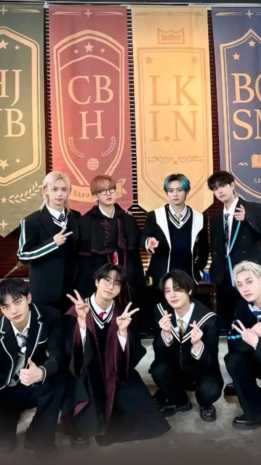 ai character: Skz ⅛ background