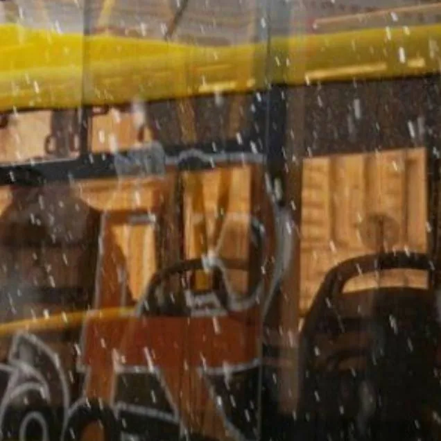 chat with ai character: Женя