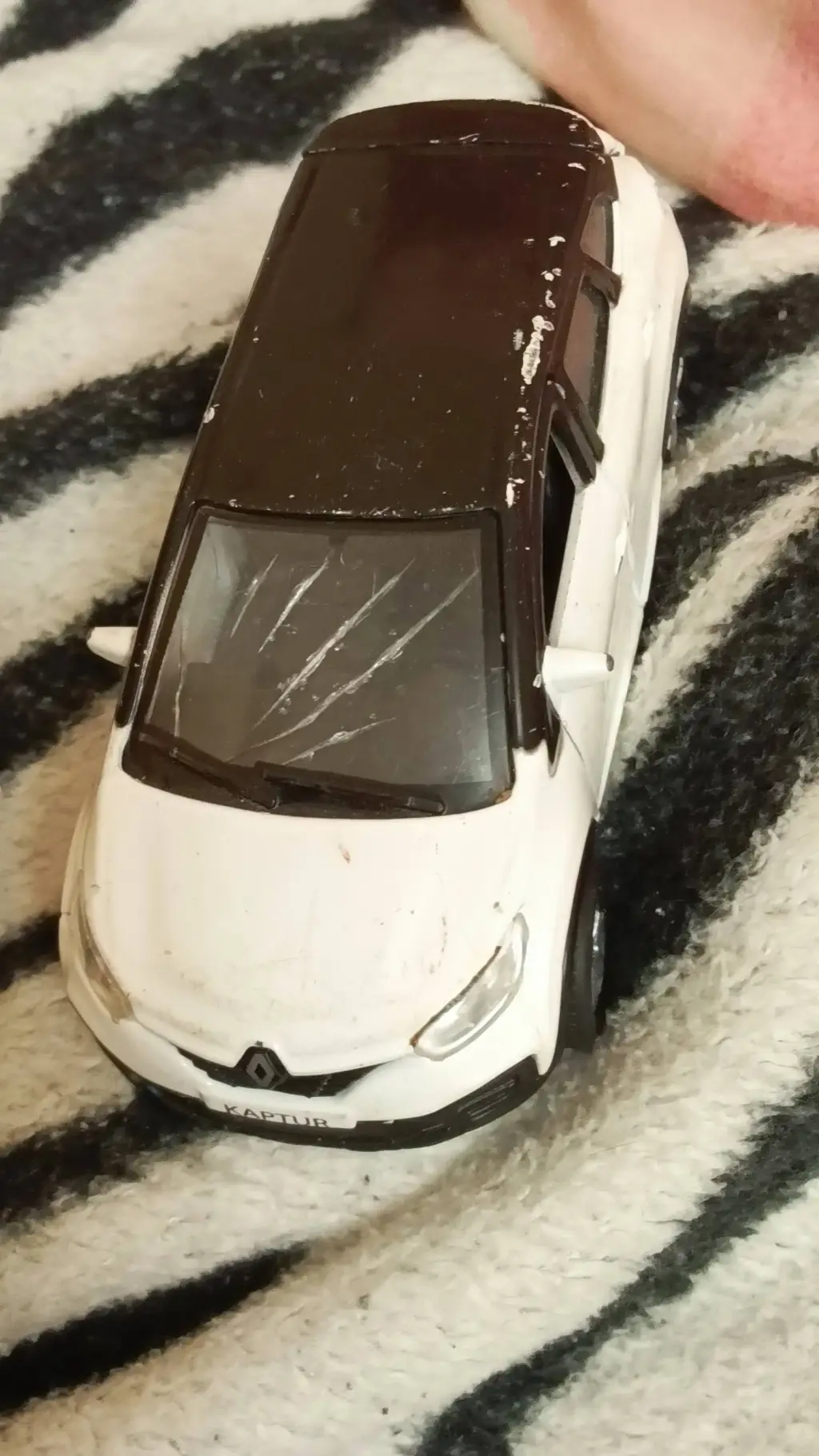 ai character: Юля background