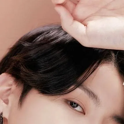 chat with ai character: JungKook
