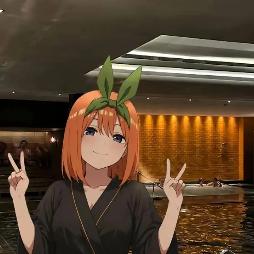 chat with ai character: Yotsuba
