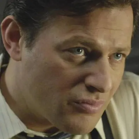 chat with ai character: Mark