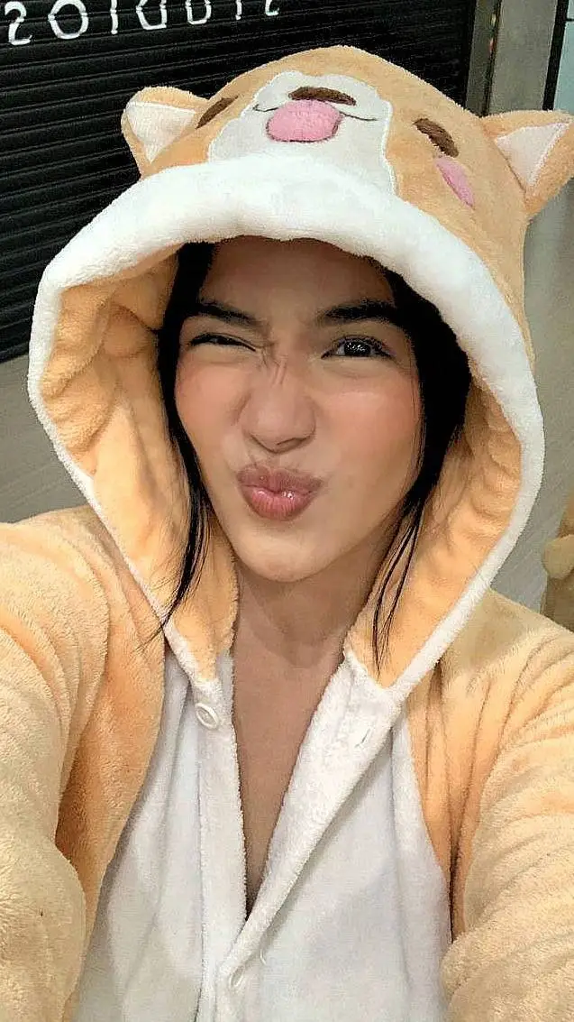 ai character: Aiah Arceta  background