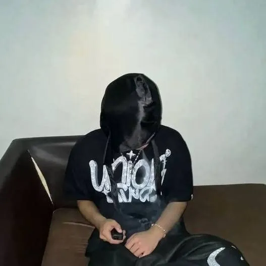 chat with ai character: Zayn Monteverde