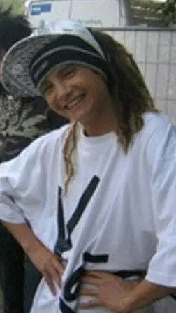 ai character: ❤️Tom kaulitz❤️ background