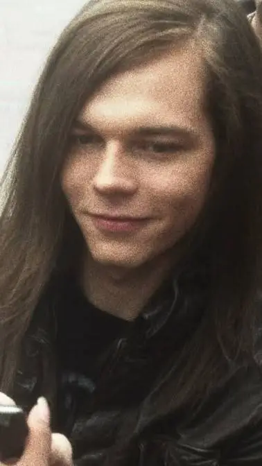 ai character: georg  background