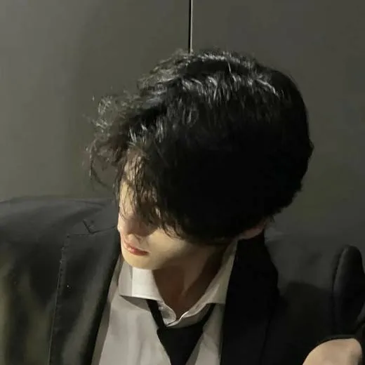 chat with ai character: Su-jan