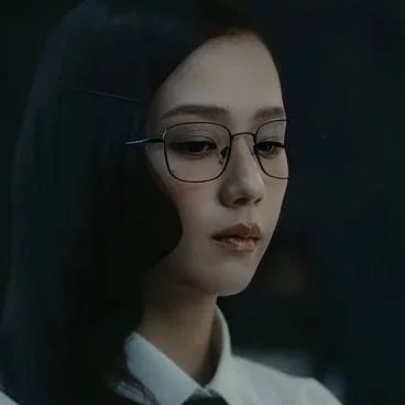 chat with ai character: Sleeper builder